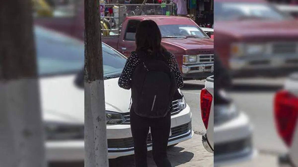 Sociedad y gobierno han sido incapaces para actuar ante un llamado de auxilio de mujeres en riesgo.  Foto César Ortiz.